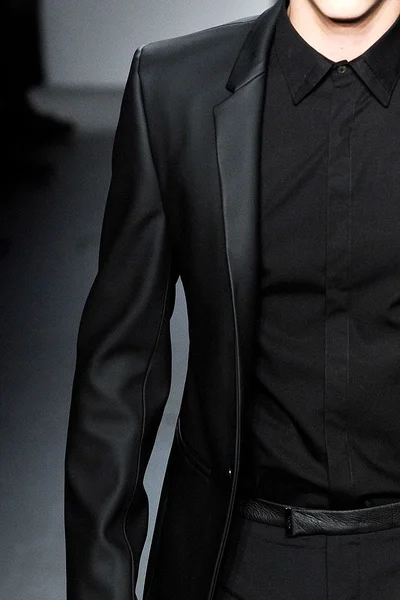 Look 30
